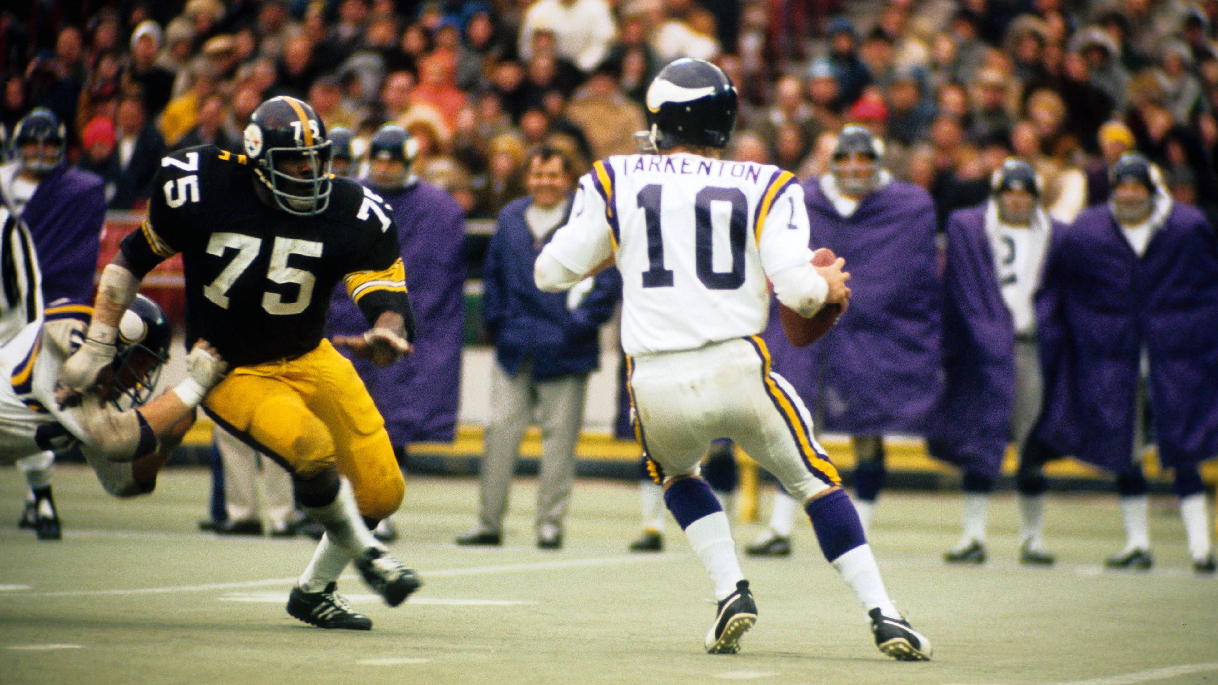 <strong>Letzter SB-Sieger ohne Belichick</strong><br>Die NFL-Saison 1974 war die letzte ohne den Trainer Bill Belichick. In Super Bowl IX standen sich am Ende die Pittsburgh Steelers und die Minnesota Vikings gegenüber. Die Steelers siegten 16:6. MVP des SB wurde Steelers-RB Franco Harris.