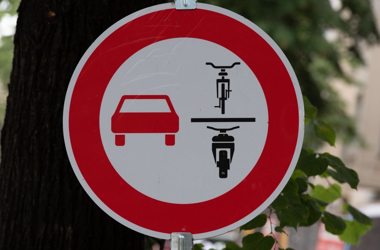 Neu: Ein neues Überholverbot für einspurige Fahrzeuge.