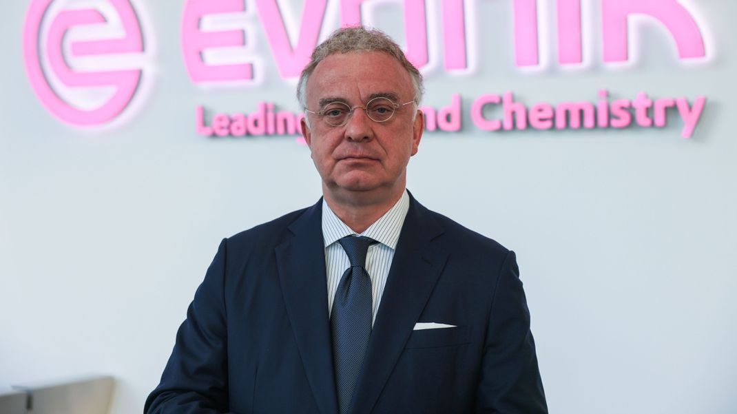 Christian Kullmann, der Vorstandsvorsitzende von Evonik, sieht in der AfD eine Bedrohung für den Standort Deutschland. 