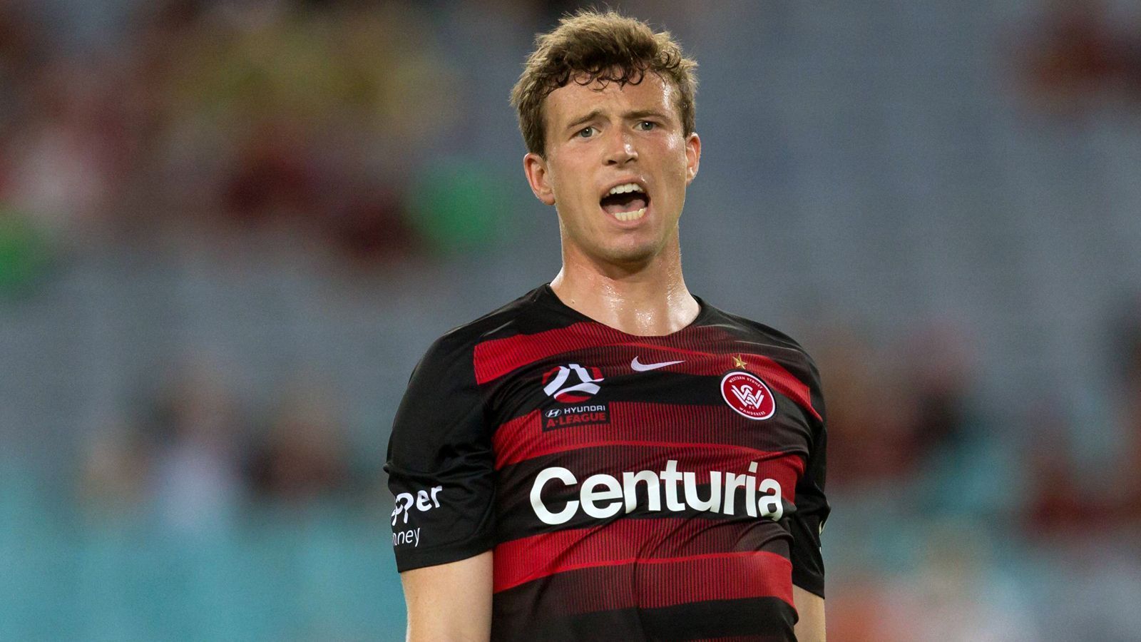 
                <strong>Patrick Ziegler (Western Sydney Wanderers)</strong><br>
                Neben Meier steht bereits der 29 Jahre alte Verteidiger Patrick Ziegler bei den Western Sydney Wanderers unter Vertrag. Der frühere Lauterer und Paderborner hat im deutschen Profifußball die Erfahrung von 27 Bundesliga- und 102 Zweitliga-Spielen vorzuweisen. Der gebürtige Gräfelfinger spielt nun seit 2018, nachdem er mit Kaiserslautern aus der 2. Bundesliga abstieg, in "Down Under". Zieglers Vertrag läuft noch bis 2021. 
              