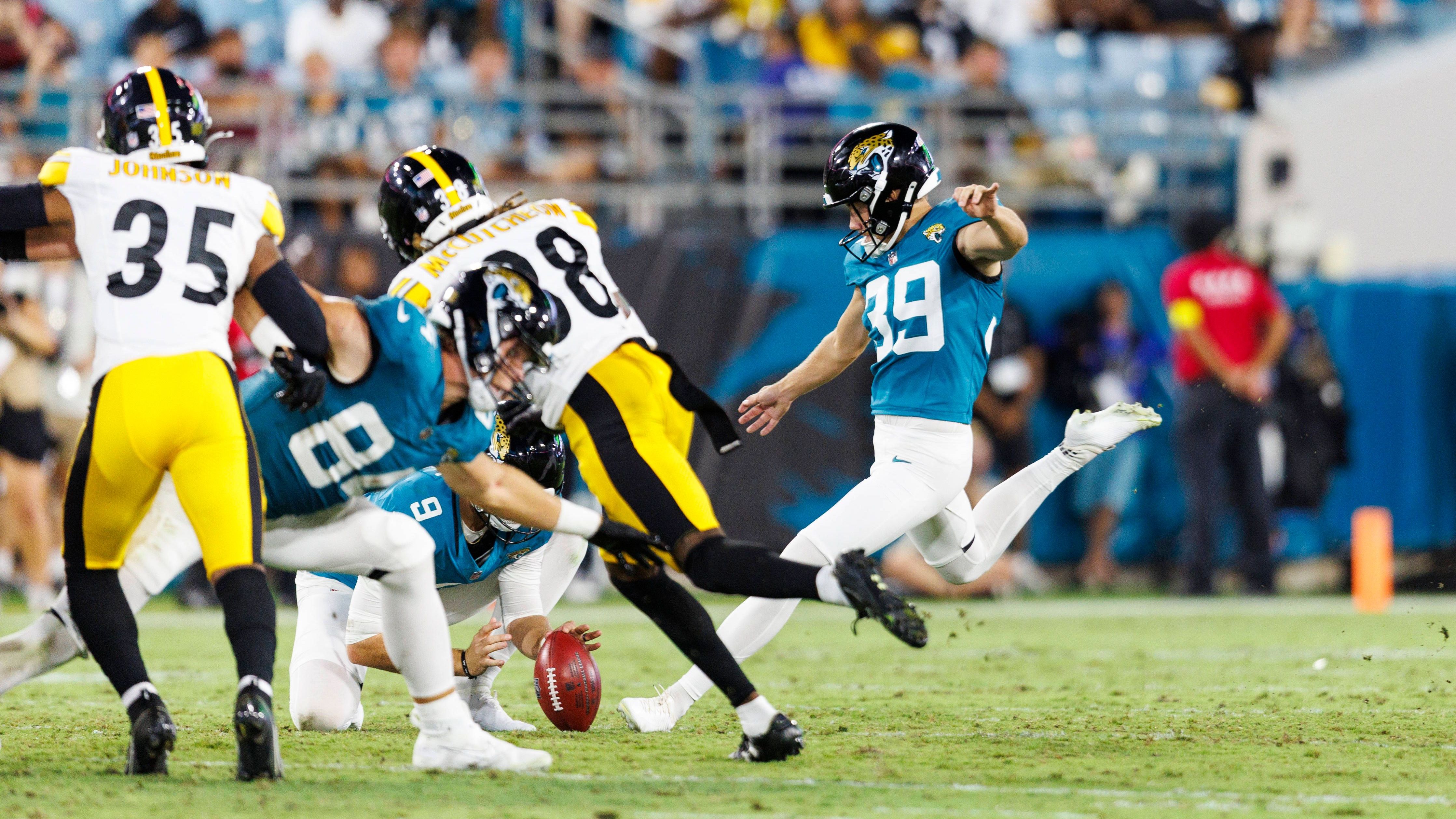 <strong>Kicker: Cam Little (Jacksonville Jaguars)</strong><br>Ein verwandeltes Field Goal aus 70 Yards - Cam Little wäre seit einigen Tagen neuer NFL-Rekordhalter, wäre es nicht die Preseason gewesen. Little ist eine heiße Kicker-Aktie bei Fantasy, denn schon 2024 war der Jaguars-Profi einer der akkuratesten Kicker der Liga. 2025, mit einer vielversprechenderen Offense, dürfte er noch deutlich mehr Gelegenheiten bekommen.