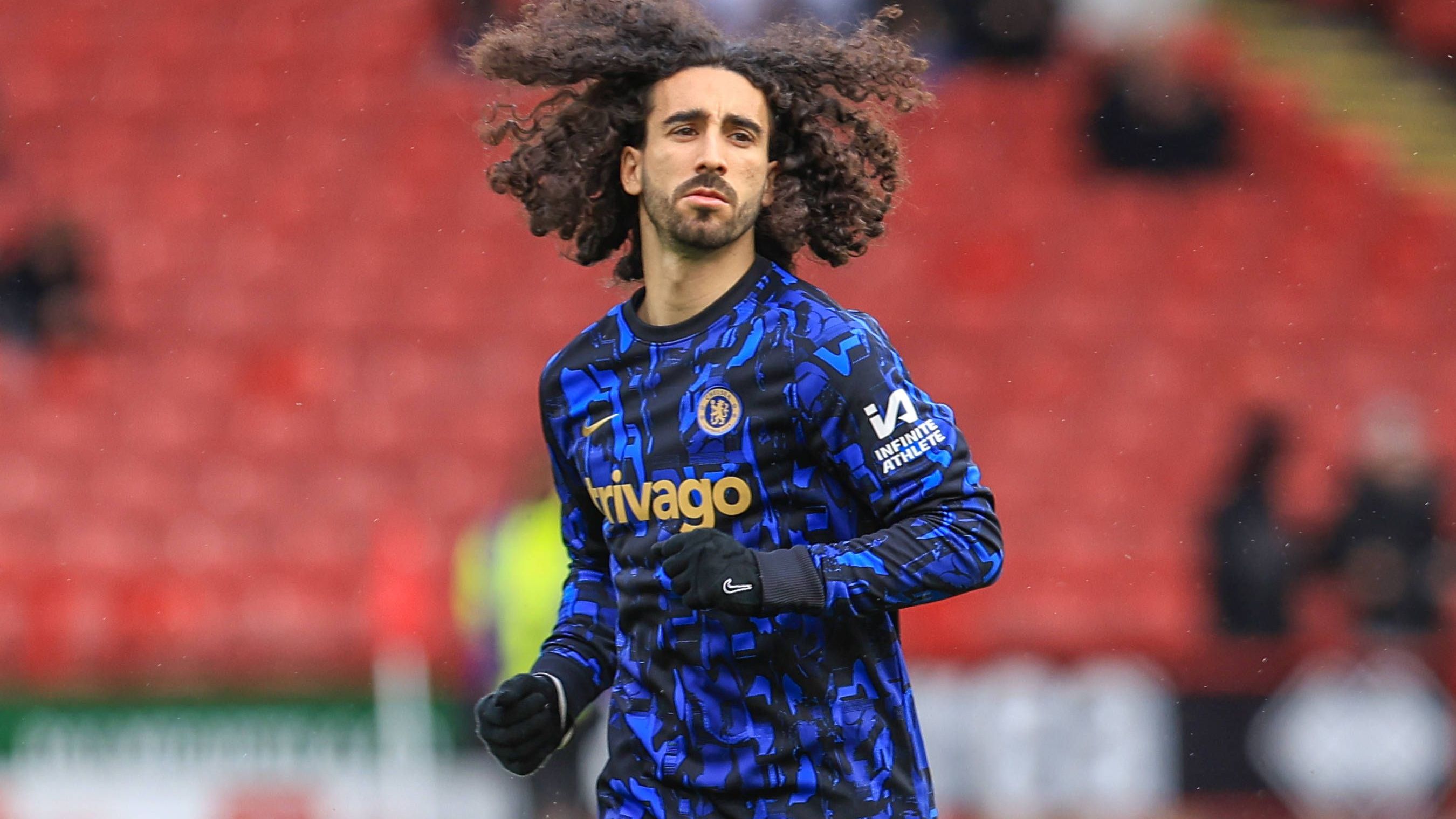 <strong>Marc Cucurella</strong><br>Im Sommer 2022 zahlten die Blues über 65 Millionen Euro Ablöse für den Spanier Marc Cucurella an Brighton. Weil das einstige Barca-Talent bei Chelsea aber nie richtig einschlug, wollen sich die Londoner wohl auch vom Linksverteidiger trennen. Aufgrund der selten überzeugenden Auftritte Cucurellas, muss Chelsea bei einem Verkauf wohl mit einem erheblichen Verlust rechnen.