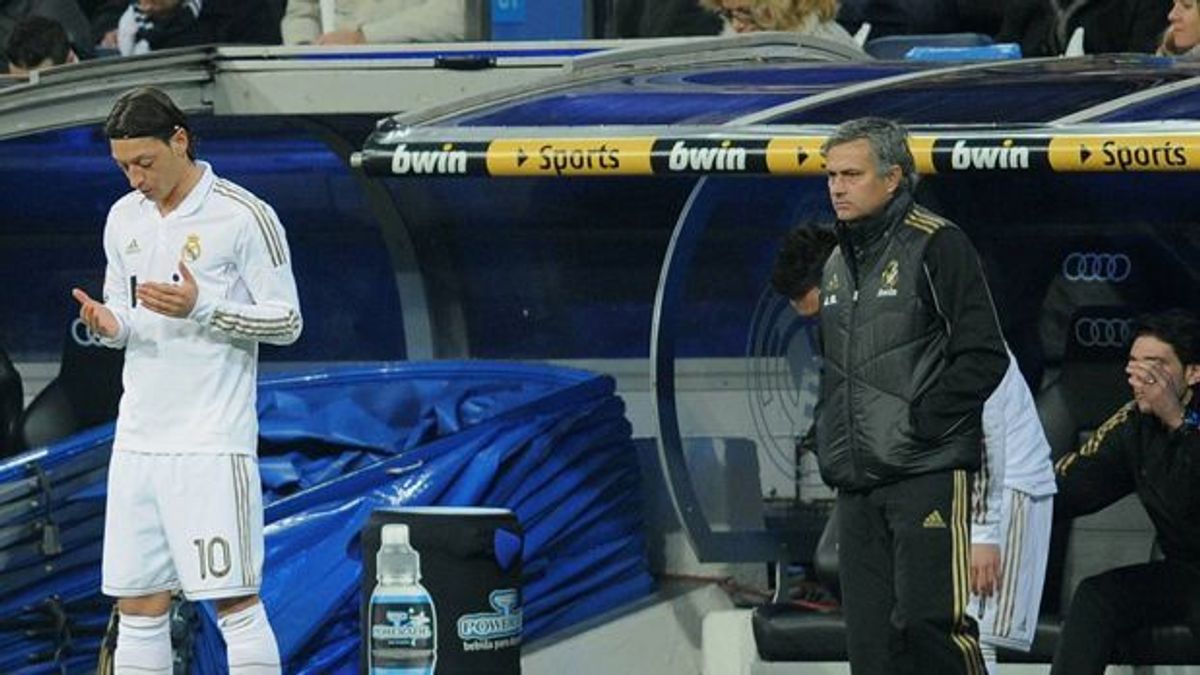 Özil Mourinho