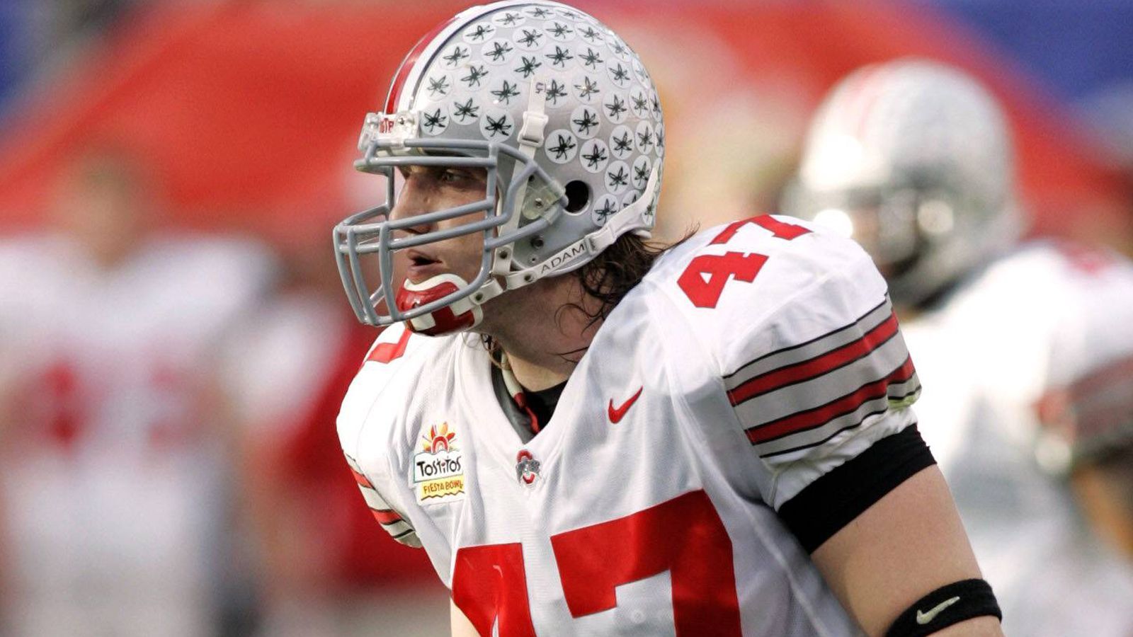 
                <strong>2006 Ohio State University - Fünf First-Round Picks</strong><br>
                Die Ohio State University hat sich mit starken Talenten einen Namen gemacht. 2006 stammten fünf aller First-Round Picks von den Buckeyes. Mit dabei: A.J. Hawk - Super-Bowl-Sieger mit den Green Bay Packers.
              