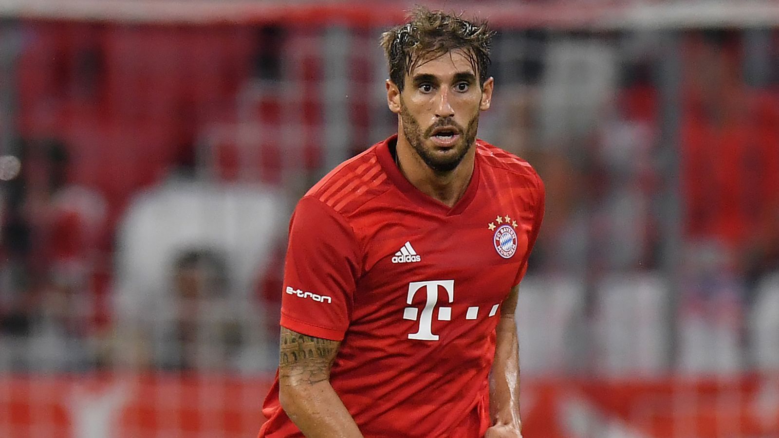 
                <strong>Javi Martinez</strong><br>
                Der Mittelfeldspieler kommt nach 65 Minuten von der Bank und leitet mit einer Vorlage auf Lewandowski das 1:0 ein. Ohne Bewertung.
              