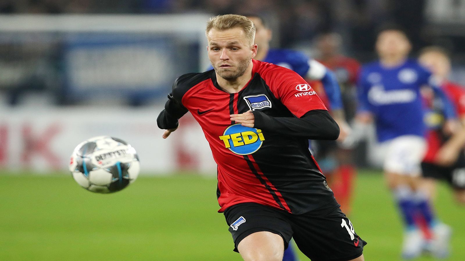 
                <strong>Hertha BSC</strong><br>
                Pascal Köpke geht mit Tom Bismark (eSportler) an den Start.
              