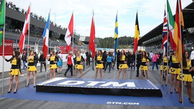 
                <strong>So sexy sind die Grid Girls in der DTM</strong><br>
                Die Formel-1-Macher von Liberty Media hatten vor der Saison entschieden, in Zukunft auf die Grid Girls zu verzichten, stattdessen stehen Grid Kids in der Startaufstellung. Auch die DTM hatte sich anschließend intensiv mit dem Thema beschäftigt.
              