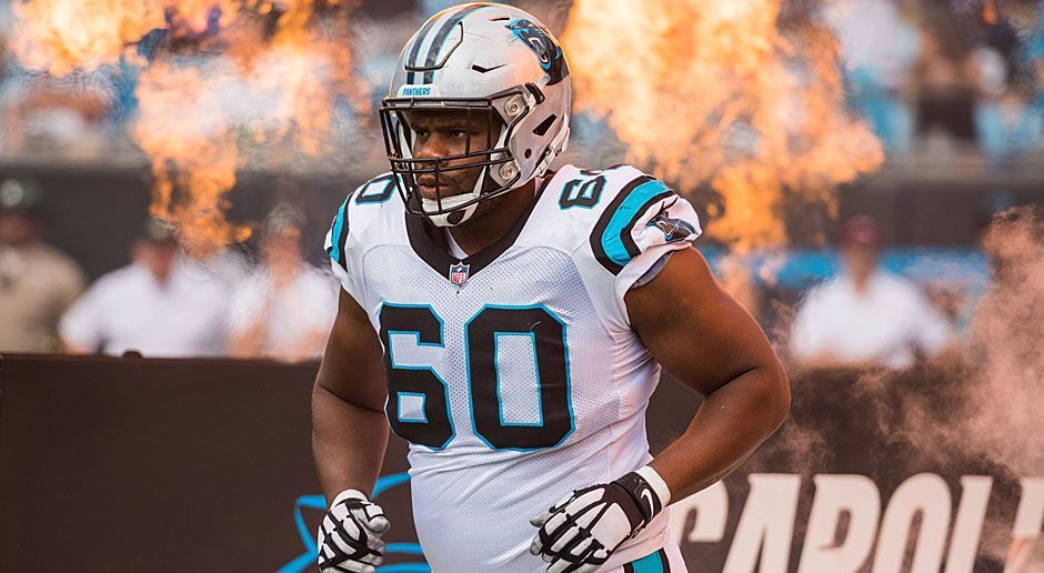 
                <strong>Right Tackle: Daryl Williams (Carolina Panthers)</strong><br>
                Der Viertrunden-Pick des Draft 2015 war bislang in jedem Saisonspiel Starter und ist aus der O-Line nicht mehr wegzudenken. Auch sein Durchbruch verhilft Cam Newton zu dessen starken Leistungen, die die Panthers wieder in die Playoffs führen könnten.
              