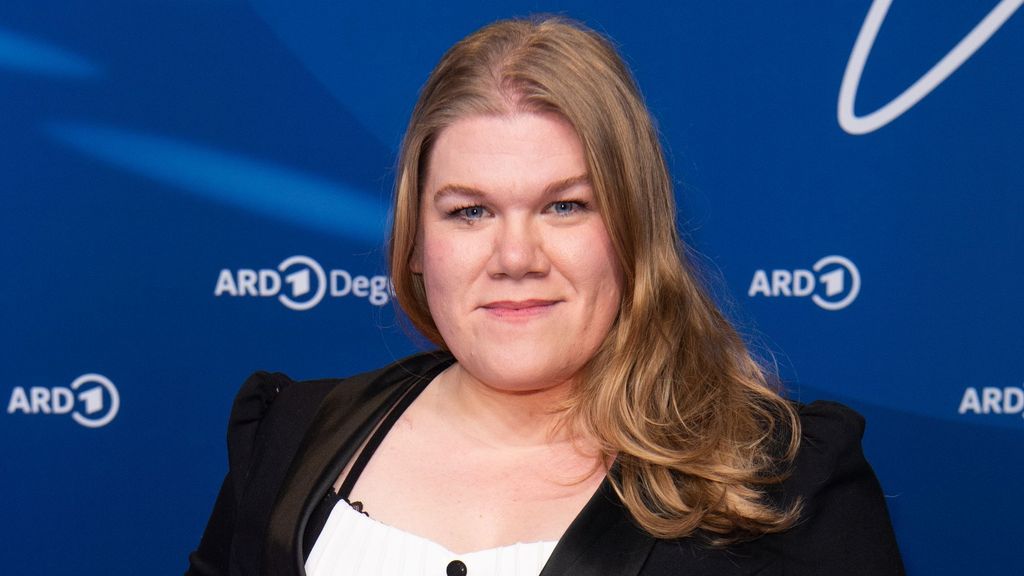 Gisa Flake: Mit diesem Schauspieler ist sie seit zehn Jahren zusammen