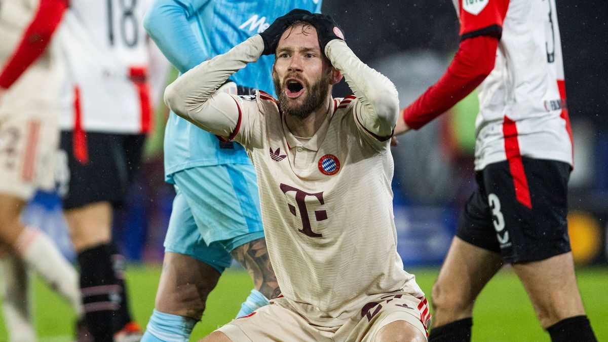 Sport Themen der Woche KW04 Sport Bilder des Tages Rotterdam, Kuip Arena, 22.01.2025: Konrad Laimer of FC Bayern Muenchen disappointed during the championsleague match Feyenoord Rotterdam vs. FC Ba...