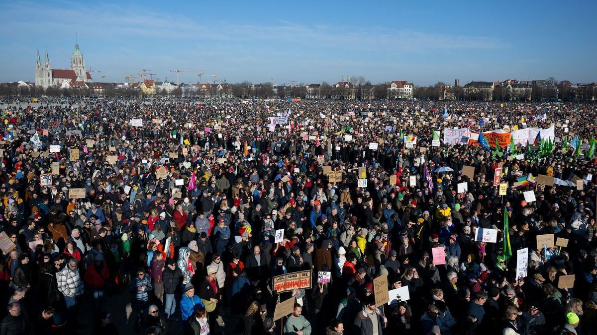 Kundgebungen gegen Rechtsextremismus