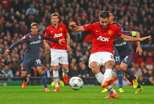 
                <strong>Manchester United - Olympiakos Piräus 3:0</strong><br>
                Der Stürmer legt sogar noch zwei Tore nachund schießt United ins doch noch in das Viertelfinale. Bitter: Van Persie muss kurz vor Schluss verletzt ausgewechselt werden. Ein langer Ausfall droht.
              
