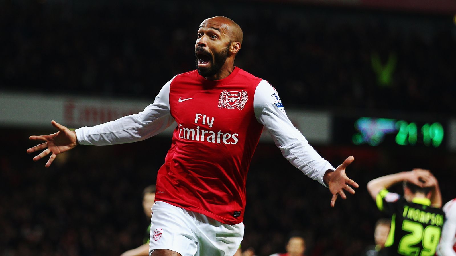 
                <strong>Platz 7: Thierry Henry</strong><br>
                Vereine: AS Monaco, FC Arsenal, FC Barcelona50 Tore in 112 Spielen 
              