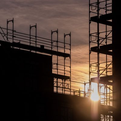 Neubauwohnungen werden am Stadtwald in Köln gebaut.