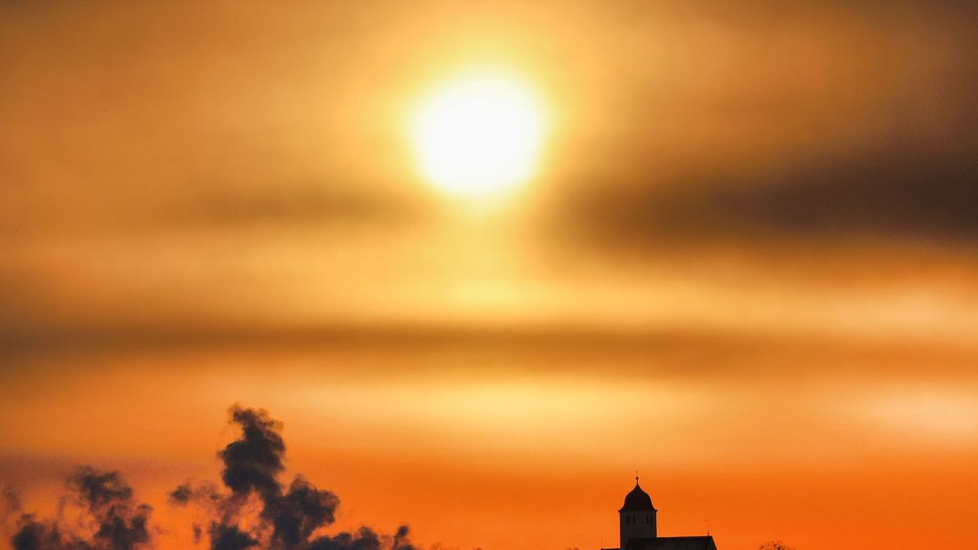 Die Sonne ist elementar für das Leben: Ein Forscherteam fand jetzt Hinweise dazu, wie ein Leben nach ihrem "Tod" dennoch möglich sein könnte.