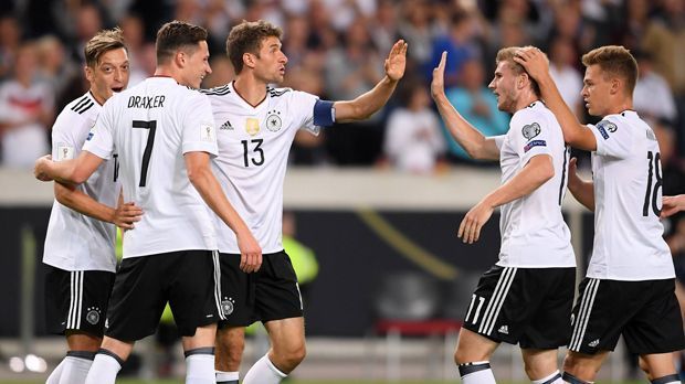 
                <strong>Einzelkritik Deutschland vs. Norwegen 940</strong><br>
                Deutschland hat mit dem 6:0-Kantersieg über Norwegen einen weiteren Schritt in Richtung WM-Endrunde in Russland im kommenden Jahr gemacht. ran.de zeigt, wer bei amtierenden Weltmeister besonders überzeugend war. Die Einzelkritik.
              