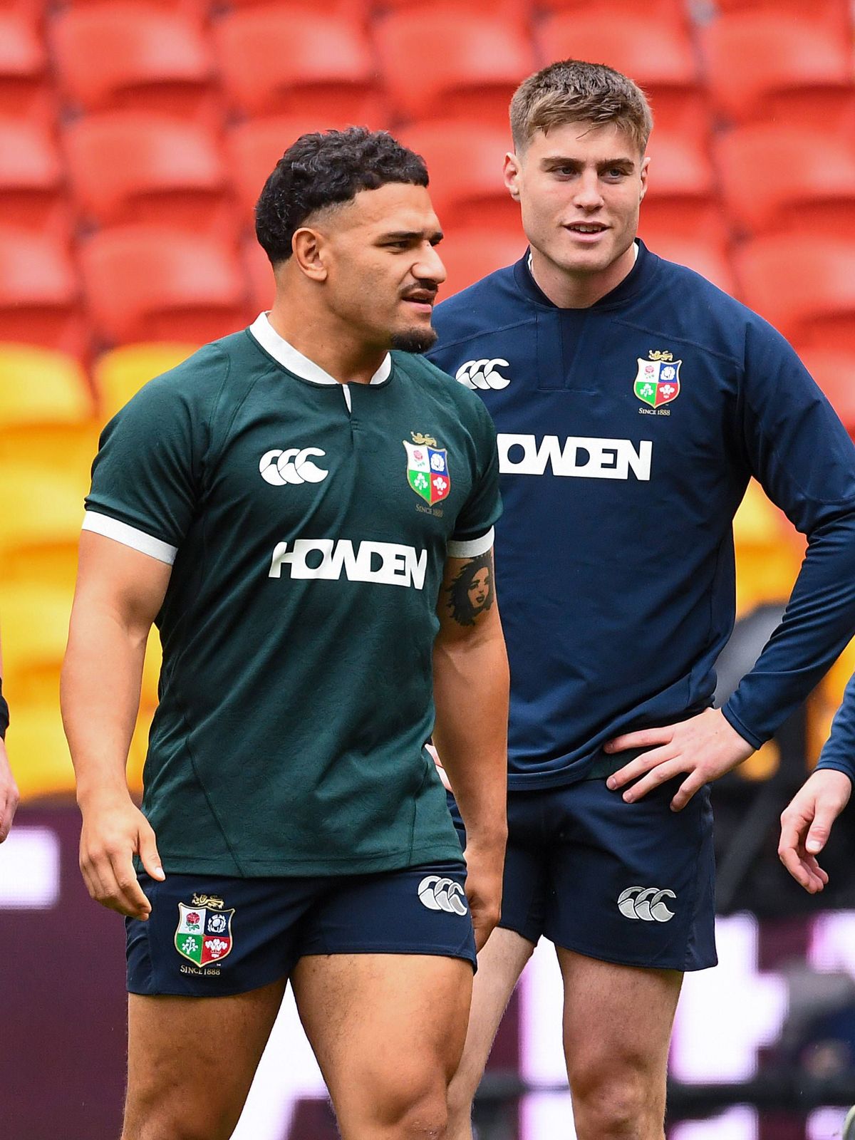 RUGBY BRITISH LIONS CAPTAINS RUN, Sione Tuipulotu of the Lions (middle) looks on during a British & Irish Lions rugby union captain™s run at Suncorp Stadium, in Brisbane, Friday, July 18, 2025. ( N...