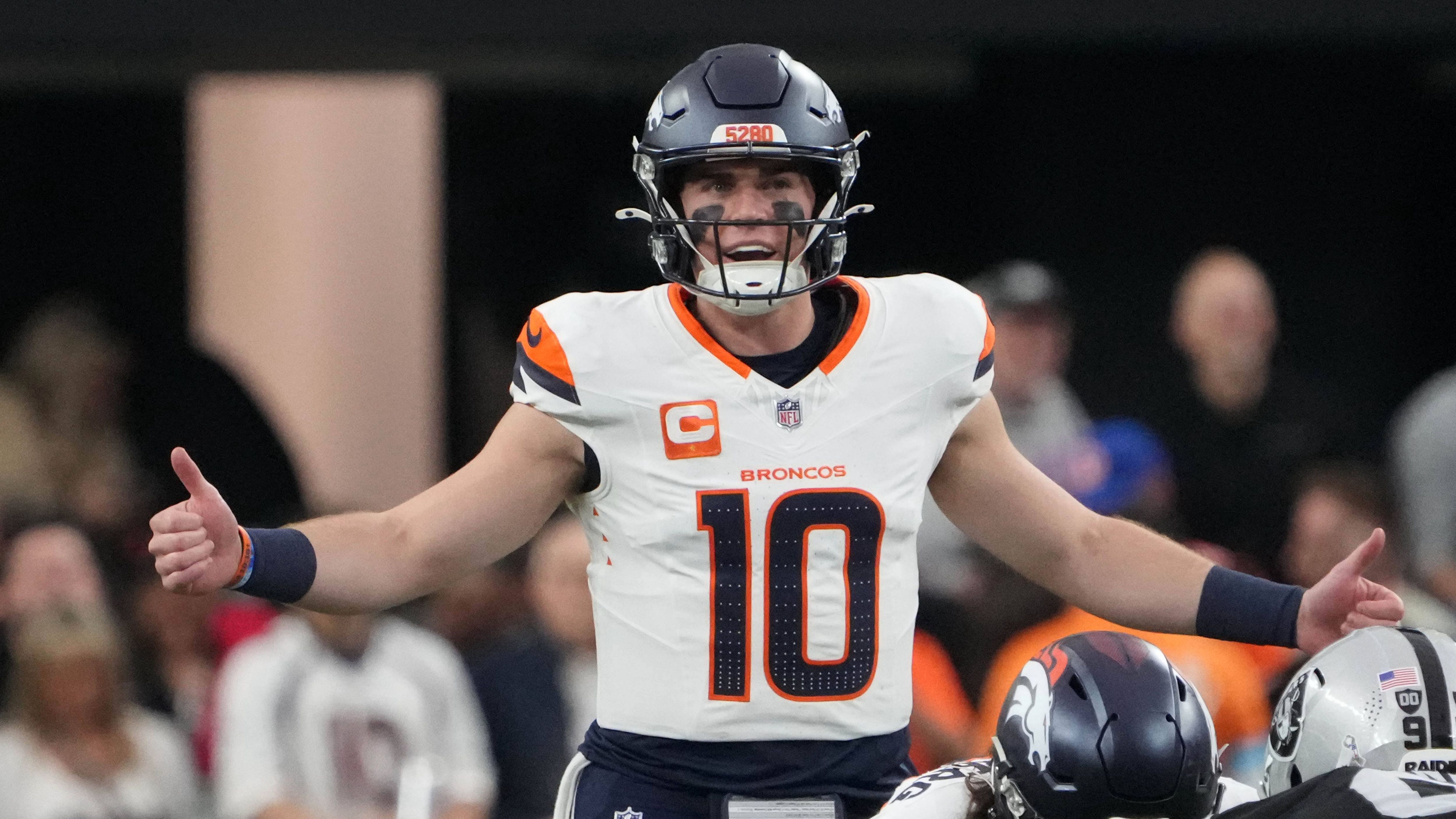 <strong>Bo Nix (Denver Broncos)</strong><br>Position: Quarterback<br>Award: Offensive Rookie of the Year<br>Quote: +400