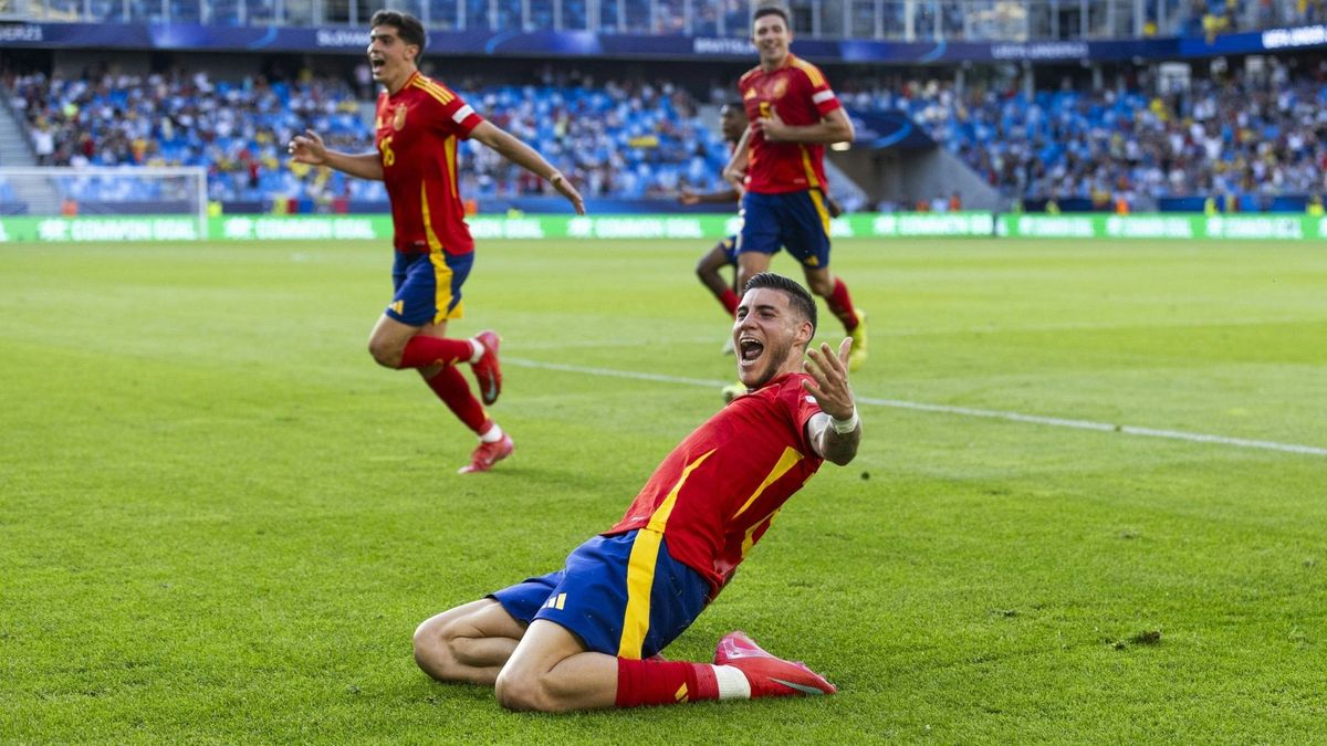 Spanien jubelt über den späten Sieg