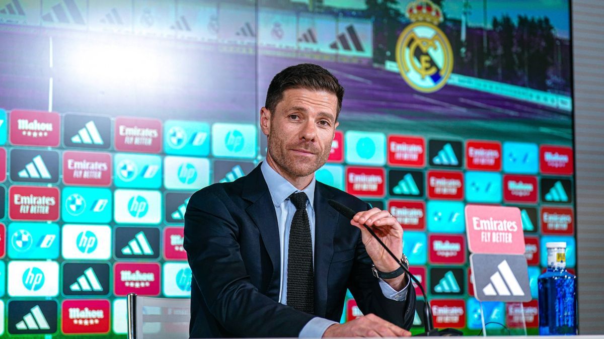 Former footballer Xabi Alonso speaks to reporters during his presentation as Real Madrid s new coach at the Club s headquarters in Madrid on Monday 26 May 2025 Cordon Press PUBLICATIONxNOTxINxFRAxESP