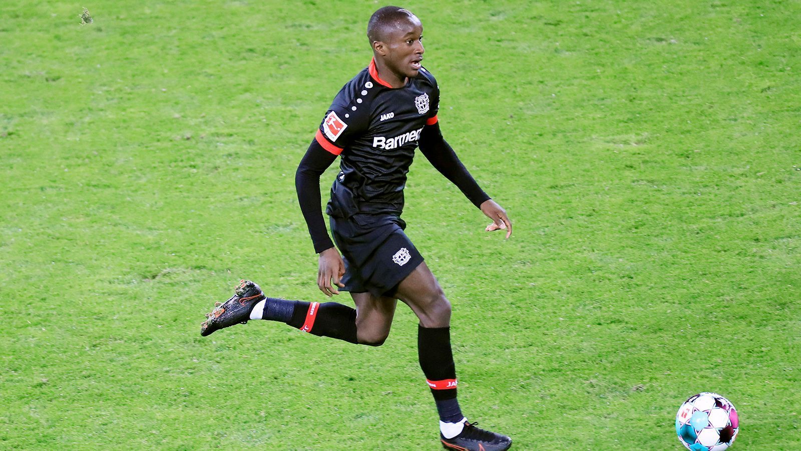 
                <strong>Die meisten Sprints</strong><br>
                1. Platz: Moussa Diaby (Bayer Leverkusen) - 430 Sprints2. Platz: Ridle Baku (VfL Wolfsburg) - 397 Sprints3. Platz: Wout Weghorst (VfL Wolfsburg) - 366 Sprints 
              