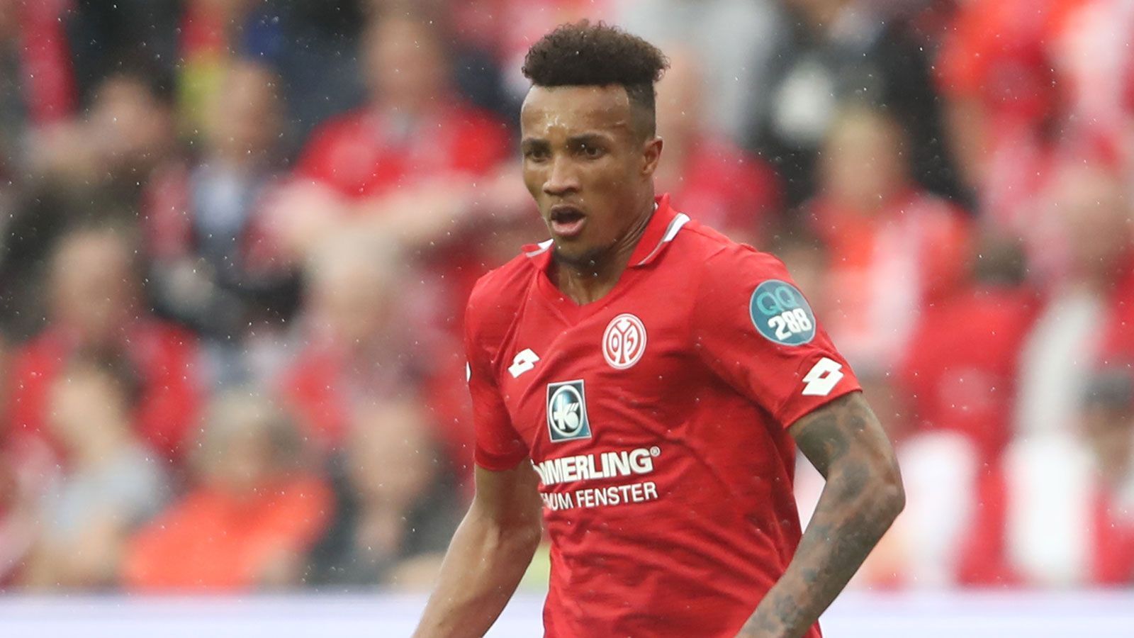 
                <strong>Jean-Philippe Gbamin (FC Everton)</strong><br>
                Der 1. FSV Mainz 05 verliert mal wieder einen Leistungsträger! Der Bundesligist gab den Verkauf des ivorischen Nationalspielers Jean-Philippe Gbamin an den FC Everton bekannt. Die Ablösesumme soll laut Medienberichten bei 25 Millionen Euro liegen und hinzu könnten noch Bonuszahlungen in Höhe von zwei Millionen Euro kommen. Gbamin bestritt seit dem Sommer 2016 95 Pflichtspiele für Mainz und unterschrieb nun bei Everton einen Fünfjahresvertrag bis 2024. 
              