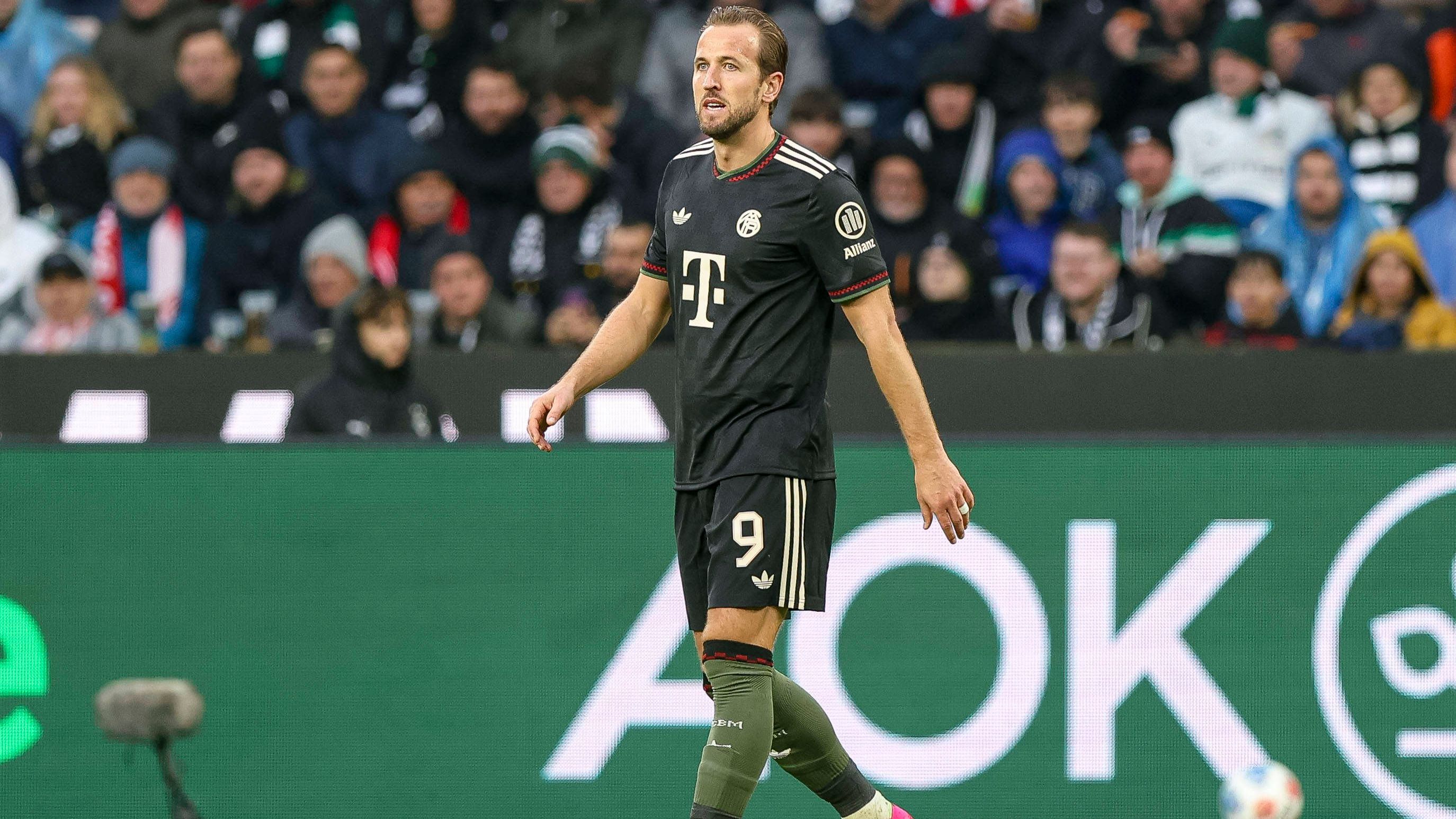<strong>Harry Kane (geboren am 28.07.1993)</strong><br><strong>Verein:</strong> FC Bayern München<br><strong>Marktwert:</strong>&nbsp;75 Millionen Euro<br><strong>Nationalität:</strong> Englisch