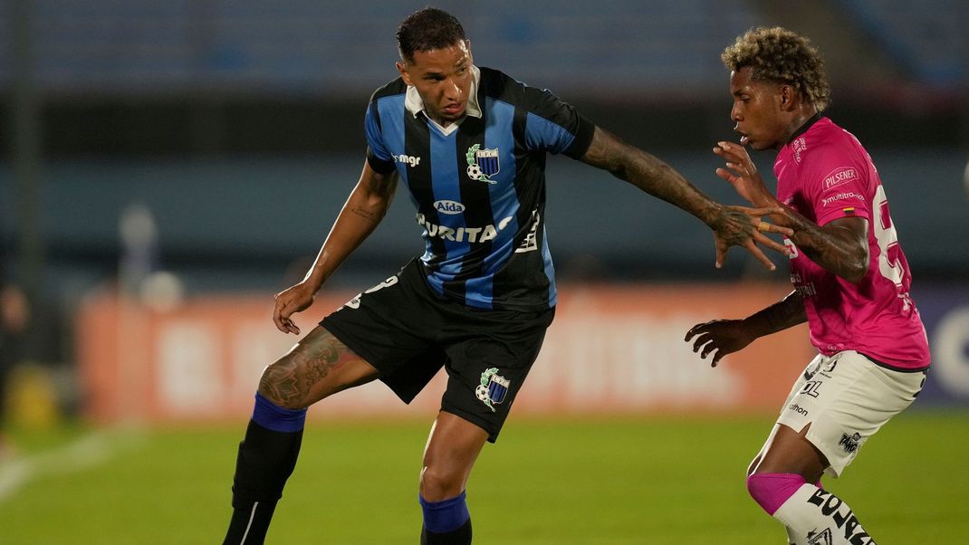 Viel zu jung verstarb das uruguayische Fußballtalent Juan Izquierdo (l.) nach einem Spiel in Brasilien.