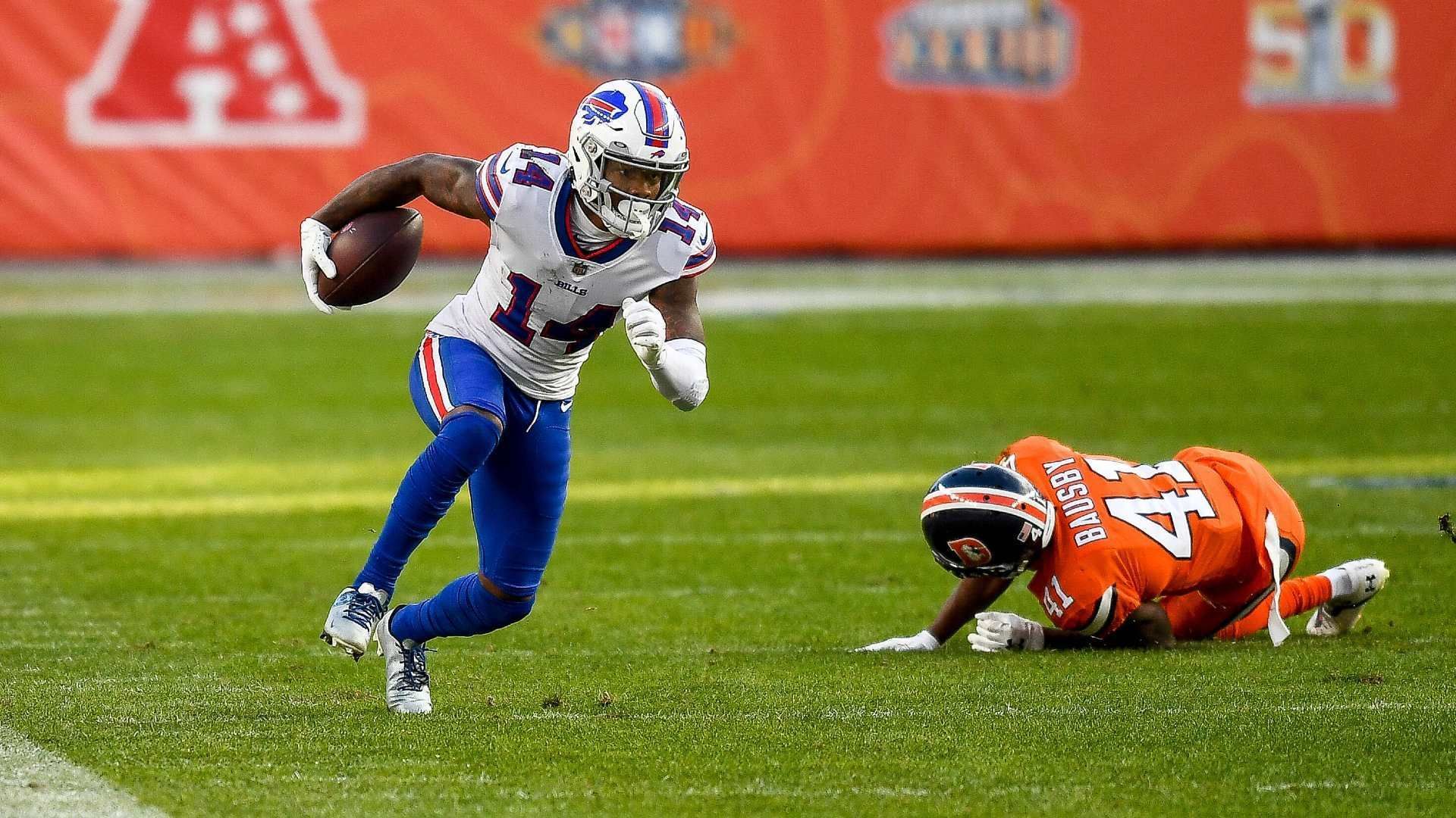 
                <strong>Platz 4: Buffalo Bills</strong><br>
                Die Hauptattraktion in der kommenden Saison bei den Buffalo Bills wird neben Quarterback Josh Allen eindeutig Star-Receiver Stefon Diggs (Bild) sein. Der ehemalige Viking entwickelte sich in seiner ersten Bills-Saison zu einem, wenn nicht dem besten Wideout der gesamten Liga. Der 27-Jährige befindet sich im besten Football-Alter und sollte sich auch in der kommenden Saison an der Spitze der NFL-Receiver herumtummeln. Im Slot hat Allen mit Cole Beasley eine weitere herausragende Anspielstation zur Verfügung, der weiterhin einer der meist unterschätzten Spieler in der NFL ist. Obwohl John Brown das Team in der Offseason verließ, wurde mit Emmanuel Sanders ein erfahrener Receiver als Ersatz verpflichtet. Schafft es Dawson Knox auf der Tight-End-Position noch eine Schippe drauf zu legen, könnten die Bills in naher Zukunft noch weiter oben im Ranking stehen. 
              