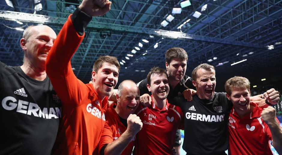 
                <strong>Timo Boll, Dimitrij Ovtcharov, Bastian Steeger</strong><br>
                Timo Boll, Dimitrij Ovtcharov und Bastian Steeger: Bronze im Tischtennis (Mannschaft).
              