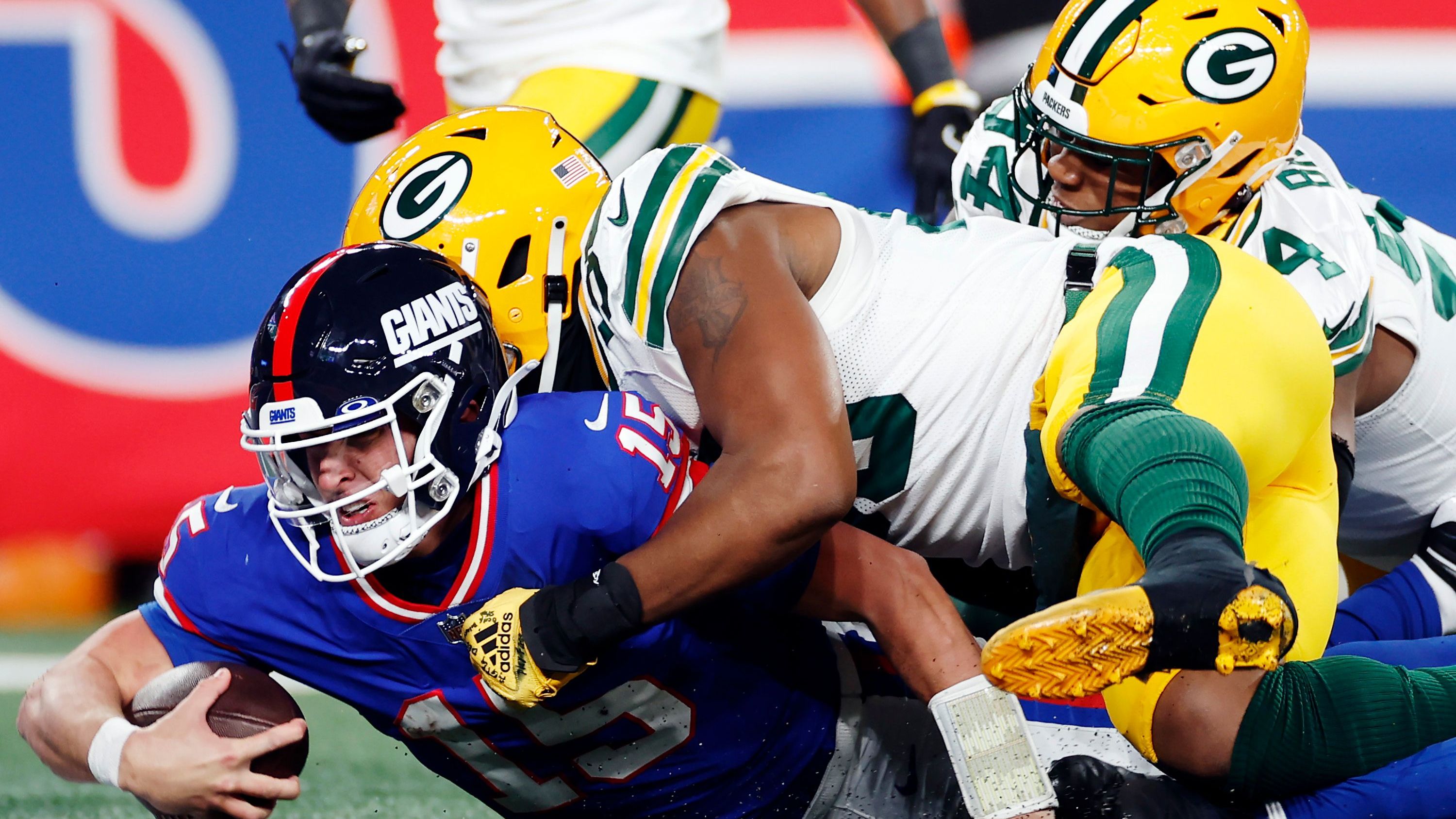 <strong>Woche 14: Giants schlagen Packers</strong><br>In Woche 14 gab es gleich zwei Monday Night Games – und zwei Upsets! Zuerst mussten sich die 6:6-Packers den 4:8-Giants mit 22:24 geschlagen geben …