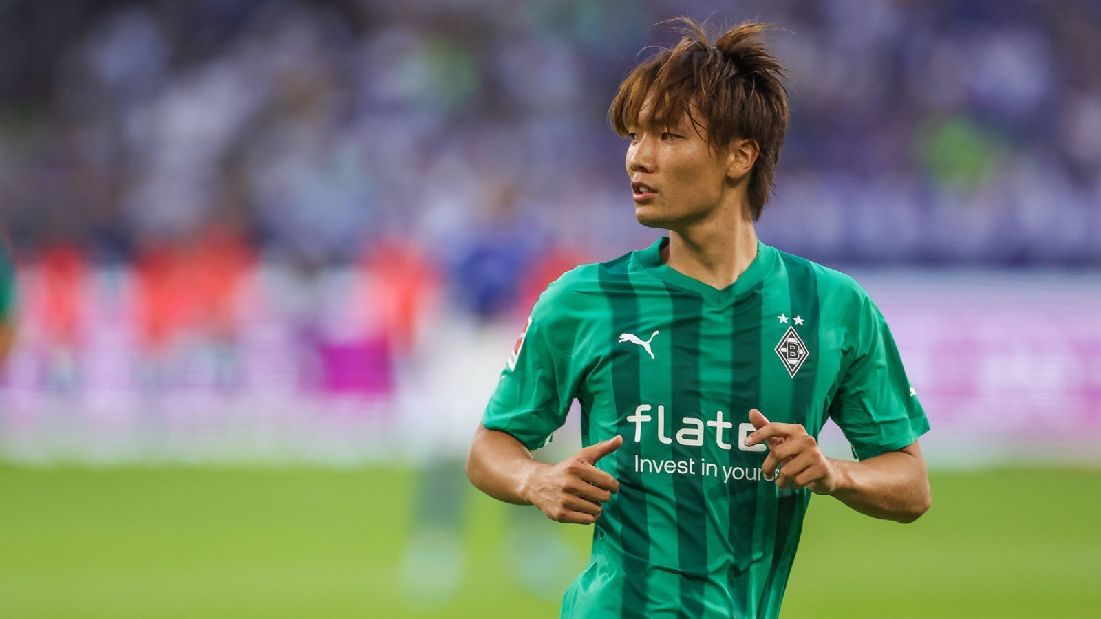 
                <strong>Ko Itakura (Borussia Mönchengladbach)</strong><br>
                Bei seiner Rückkehr in die Veltins-Arena bewies der Japaner einmal mehr seine Zweikampfstärke. Immer wieder störte Itakura die Schalker Umschaltsituationen beim 2:2 mit einem grandiosen Timing.
              