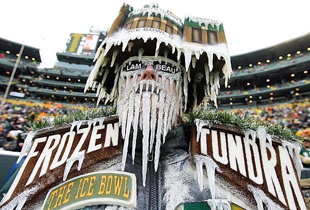 
                <strong>Dallas Cowboys vs. Green Bay Packers</strong><br>
                Willkommen im legendären Lambeau Field - besser bekannt als Frozen Tundra! Bei -6 Grad Celsius ist der Boden auch in den Divisional Playoffs gegen die Dallas Cowboys mal wieder extrem hart ...
              