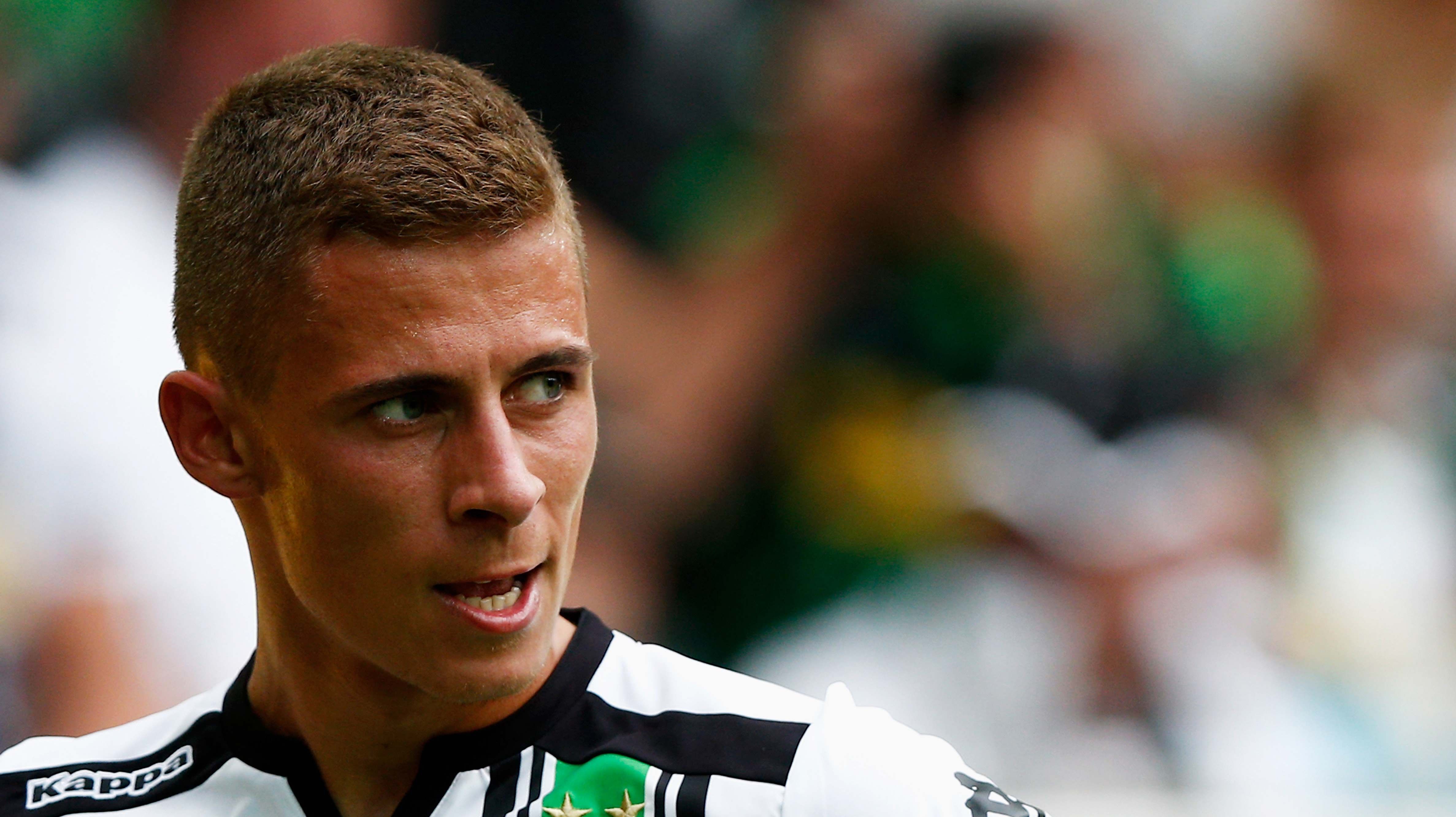 
                <strong>Thorgan Hazard (Borussia Mönchengladbach)</strong><br>
                Thorgan Hazard (Borussia Mönchengladbach): Der Belgier ist die letzte Option von Schubert und kommt in der Nachspielzeit in die Partie. Keine ran-Note.
              