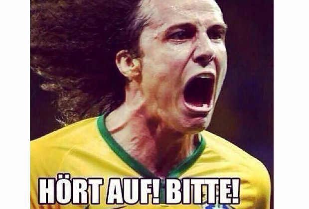 
                <strong>Brasilien-Sieg: So reagiert das Netz</strong><br>
                Der brasilianische Verteidiger David Luiz kann einem wirklich leid tun.
              
