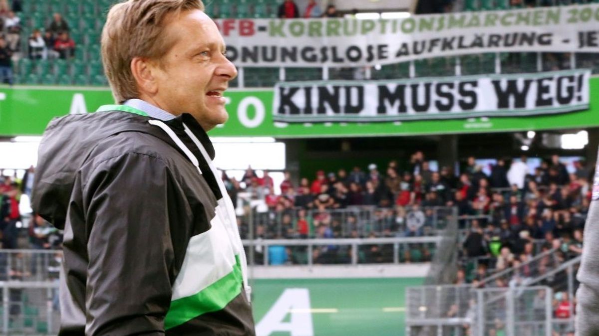 Horst Heldt wünscht sich ein Ende des Stimmungsboykotts