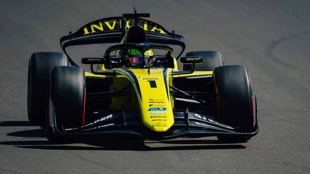 Leonardo Fornaroli jubelt in Silverstone