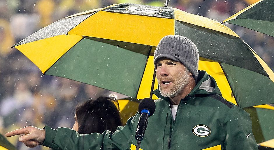 
                <strong>Brett Favre: Jersey Ceremony 2015</strong><br>
                Eine Legende ist und bleibt Brett Favre aber vor allem in Green Bay. 2015 wurde sein Trikot retired, das ganze Lambeau Field feierte den unvergessenen Quarterback. ran sprach mit Favre im Vorfeld des Super Bowl 50, die besten Aussagen des Interviews gibt es am Sonntagabend ab 20:15 auf ProSieben MAXX beim Countdown zum Endspiel der NFL.
              