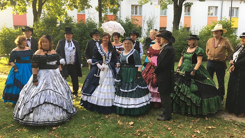 Die Mitglieder des Wiener Linedance & Country Vereins "Canadian Stompers" trainieren einmal die Woche drei Stunden lang ihre Choreographie.