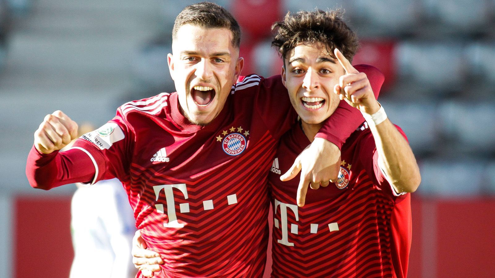 
                <strong>FC Bayern: Die jungen Helden aus der 2. Reihe</strong><br>
                Dem FC Bayern München gehen vor dem Rückrundenauftakt gegen Borussia Mönchengladbach (Freitag, ab 18:55 Uhr live in SAT. 1 und auf ran.de) die Spieler aus. Lucas Hernandez, Tanguy Nianzou, Manuel Neuer, Kingsley Coman, Corentin Tolisso und Omar Richards wurden positiv auf Corona getestet. Personelle Engpässe könnten sich im weiteren Verlaufe der Saison immer wieder ereignen. ran verrät, welche jungen Helden aus der zweiten Reihe möglicherweise die Löcher stopfen könnten.
              