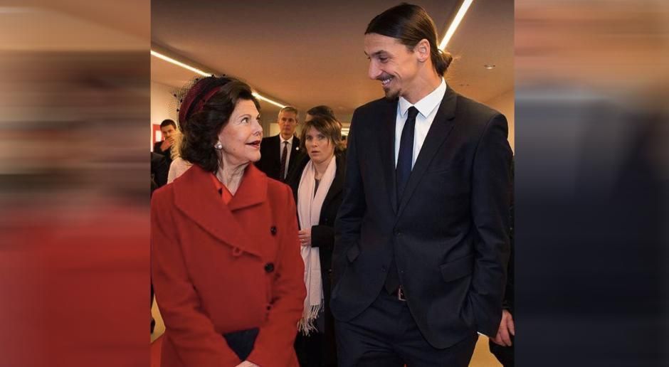 
                <strong>Zlatans Tipp Nr. 9</strong><br>
                Tipp Nummer 9: "Habe Respekt vor anderen und gewinne Respekt!" Auch wenn der schwedische Stürmer gerne über sich als "Gott" oder "König" spricht, hat er dennoch genauso Respekt für andere - zum Beispiel für die wahre Schwedische Königin Silvia. Gelernt hat er dies aber von einem ehemaligen Trainer: "Fabio Capello sagte einmal zu mir: 'Bitte nicht um Respekt, sondern bekomme Respekt.' Also geh sicher, dass auch du Respekt erhältst."
              