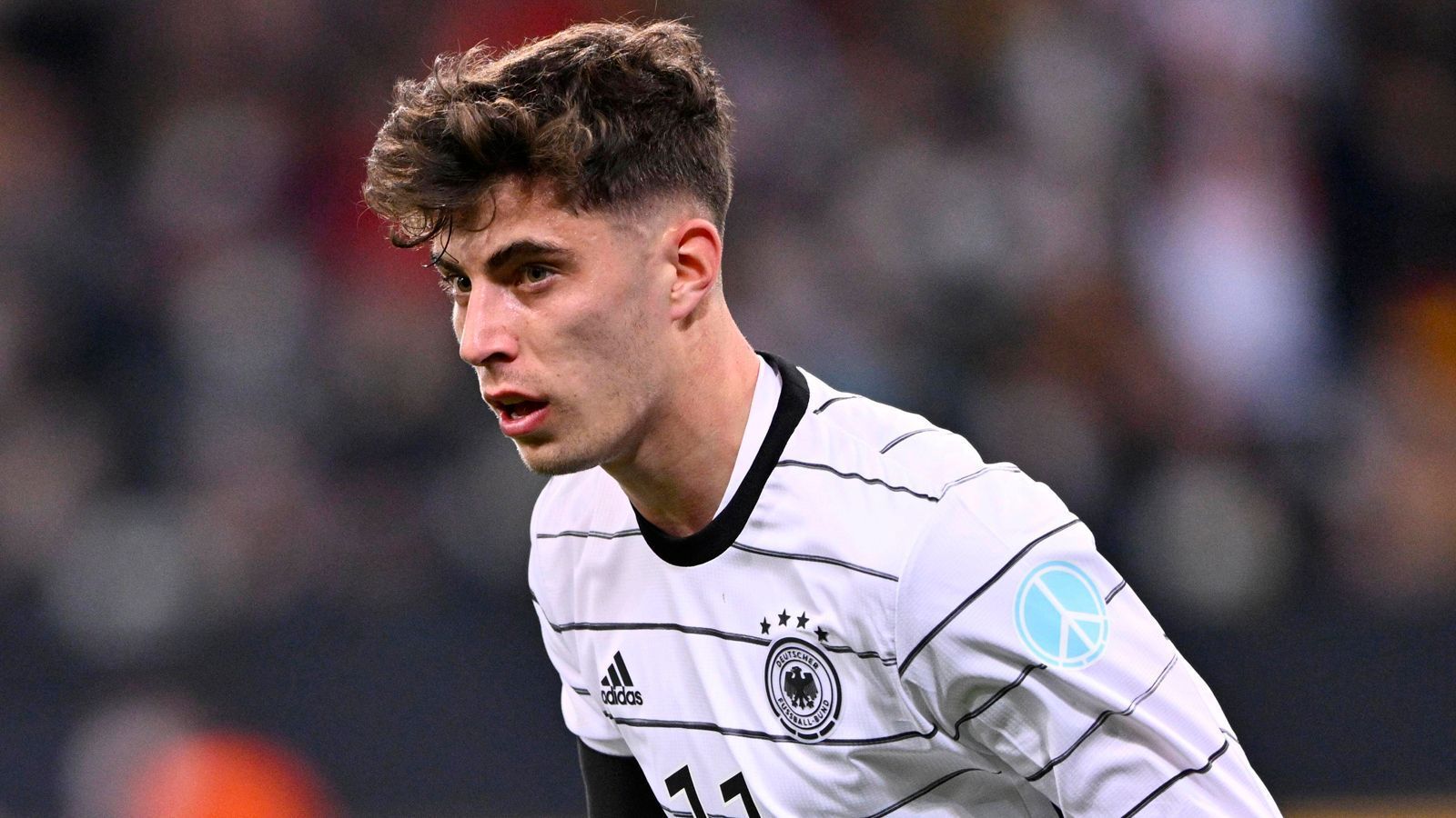 
                <strong>Kai Havertz</strong><br>
                Kommt für Thomas Müller ins Spiel und setzt gleich einmal ein Ausrufzeichen mit seiner Balleroberung, die den deutschen Ausgleich überhaupt erst ermöglicht. Danach immer wieder mit gefälligen Aktionen. ran-Note: 2
              