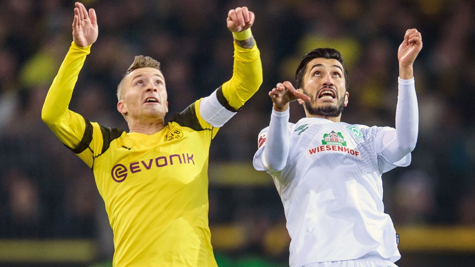 
                <strong>Borussia Dortmund - SV Werder Bremen 1:0</strong><br>
                Der Traum vom Meistertitel wird bei Borussia Dortmund mehr und mehr zur Realität, schließlich hat das Team von Coach Lucien Favre schon sieben Punkte Vorsprung auf die Verfolger Gladbach und Bayern. Auch der Traum vom Double lebt noch und mit Werder Bremen kommt ein machbarer Gegner. Obwohl sich der BVB im Pokal in Fürth und gegen Union jeweils erst in der Verlängerung durchsetzen konnte, gehen Marco Reus (li.) und seine Kollegen als klarer Favorit ins Duell mit Bremen. Werders Form ist 2019 ganz in Ordnung (ein Sieg, zwei Unentschieden), doch der BVB wird eine Nummer zu groß sein. Schon in der Hinrunde der Bundesliga verlor Werder trotz ordentlichem Auftritt mit 1:2 und auch im Pokal wird es für das Team von Florian Kohfeldt nichts zu holen geben.
              