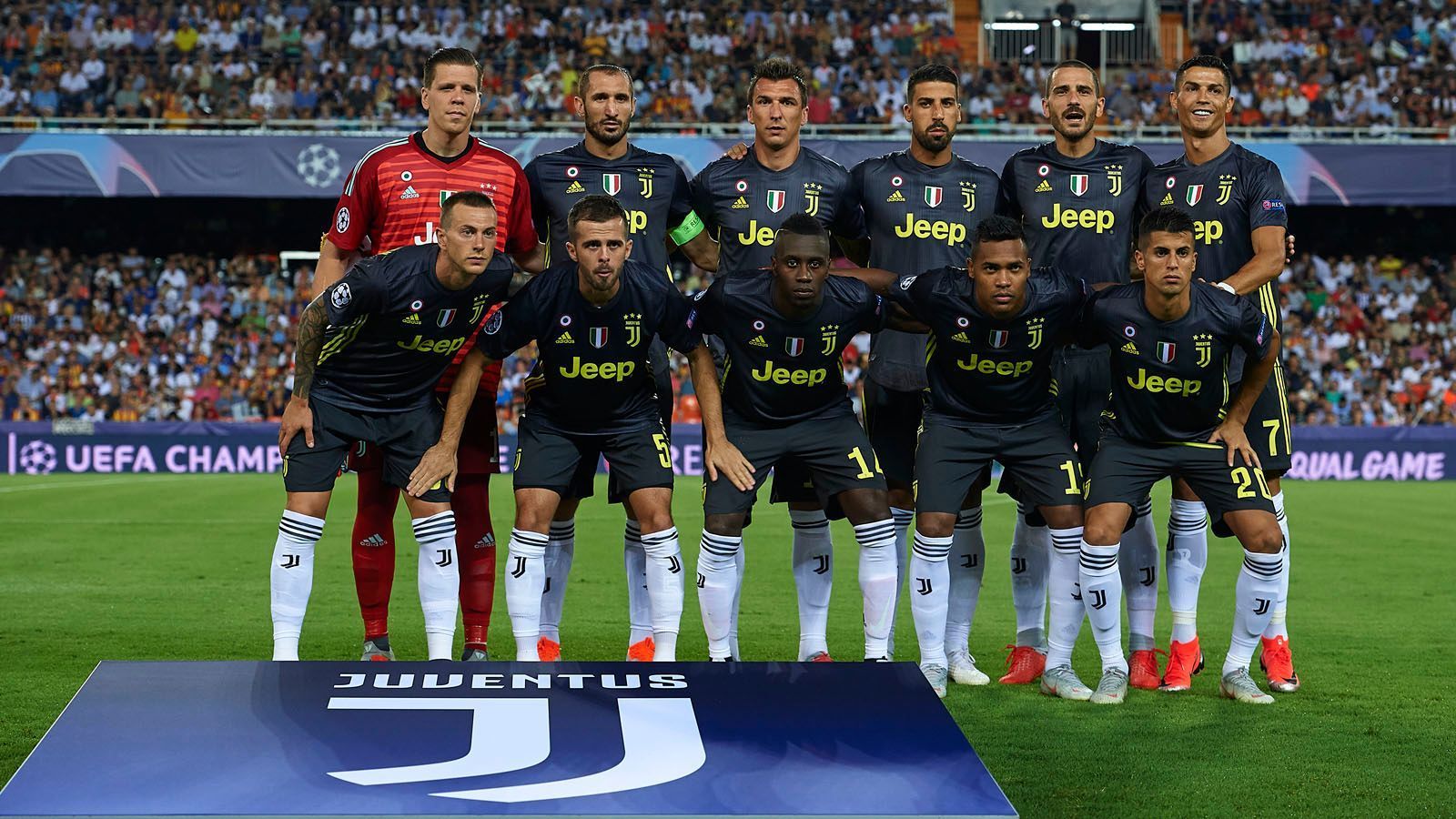 
                <strong>Platz 7: Juventus Turin</strong><br>
                Die "Alte Dame" sind der Top-Zahler unter den Italienern: Der Rekordmeister gab 2017 264 Millionen Euro für sein Personal aus, was 64 Prozent an den Gesamteinnahmen entspricht. 
              