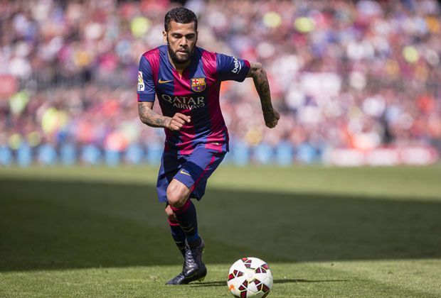 
                <strong>Dani Alves (FC Barcelona)</strong><br>
                Nein, Dani Alves steht nicht in der Abwehr. Yaya lässt den brasilianischen Außenverteidiger im rechten Mittelfeld auflaufen. Als Begleitschutz stellt er Alves zwei erfahrene Sechser an die Seite.
              