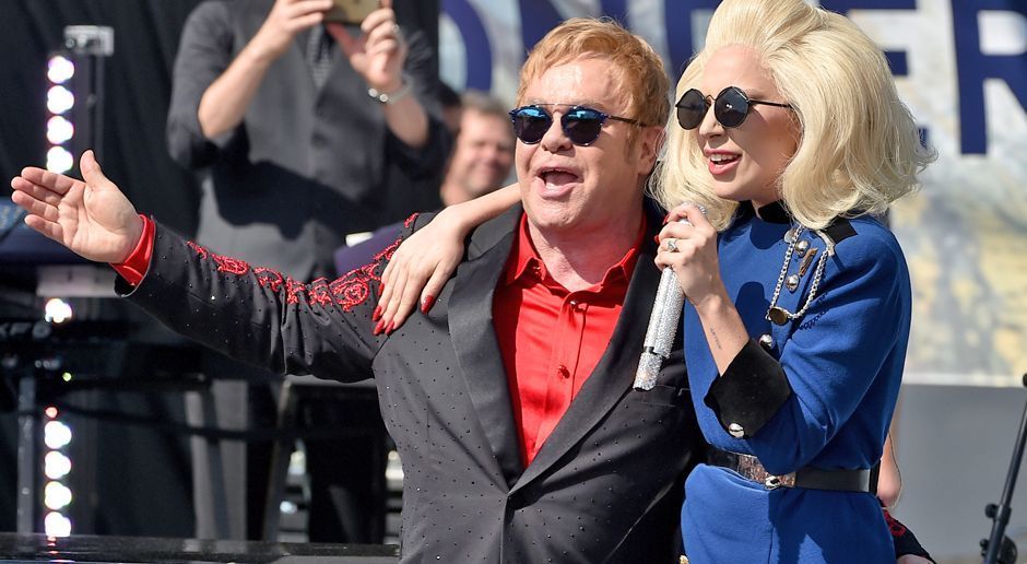 
                <strong>Lady-Gaga-Wette</strong><br>
                Wer wird mit Lady Gaga in der Halbzeit auftreten?Niemand: 2,40Elton John: 9,00Ted Nugent: 51,00 
              