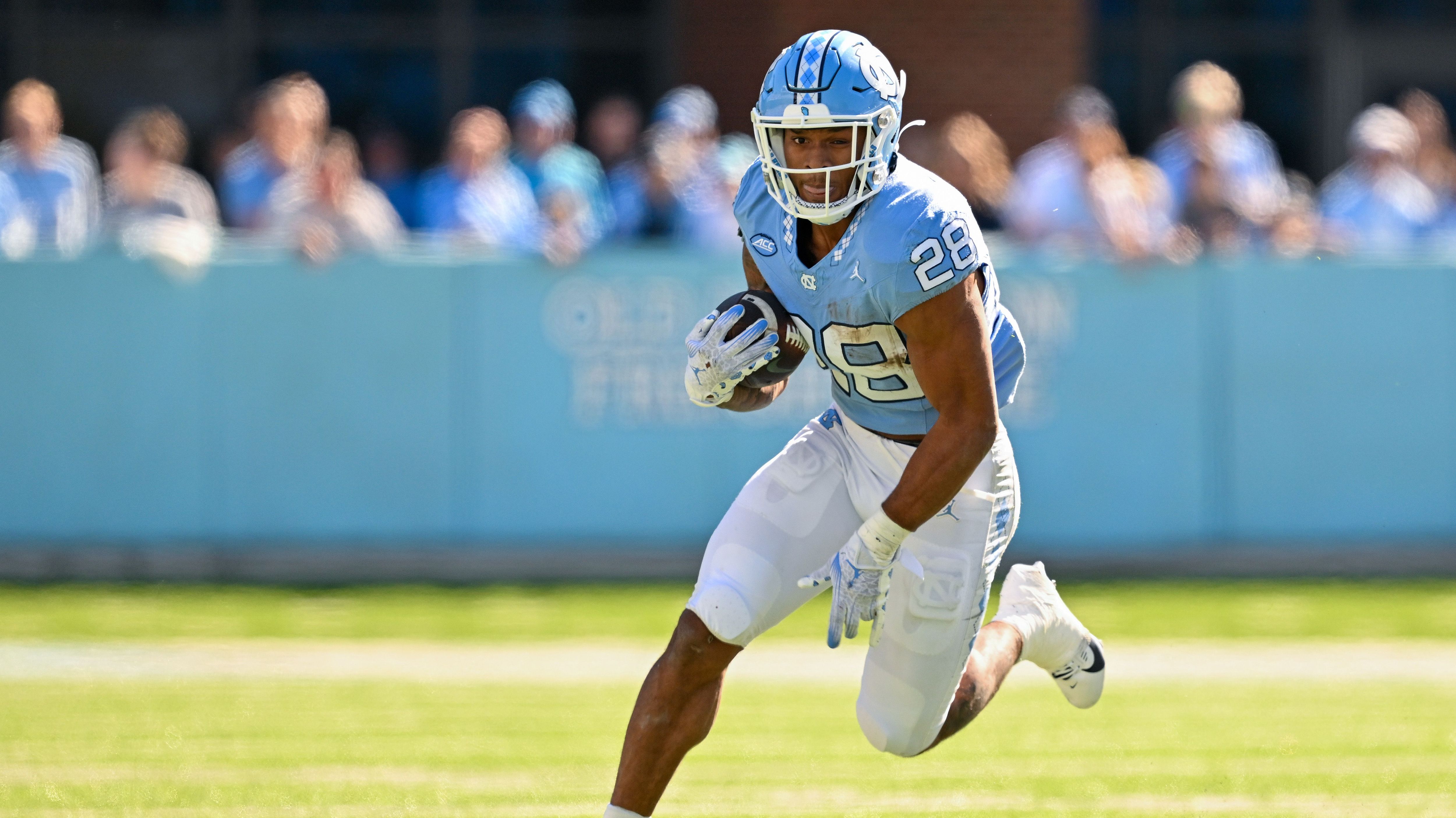 <strong>University of North Carolina</strong><br>NFL:<br>- Omarion Hampton (Chargers; Bild)<br>NBA:<br>- Drake Powell (Hawks, zu den Nets getradet)