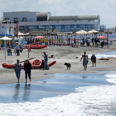 HEALTH-CORONAVIRUS/ITALY-BEACHES