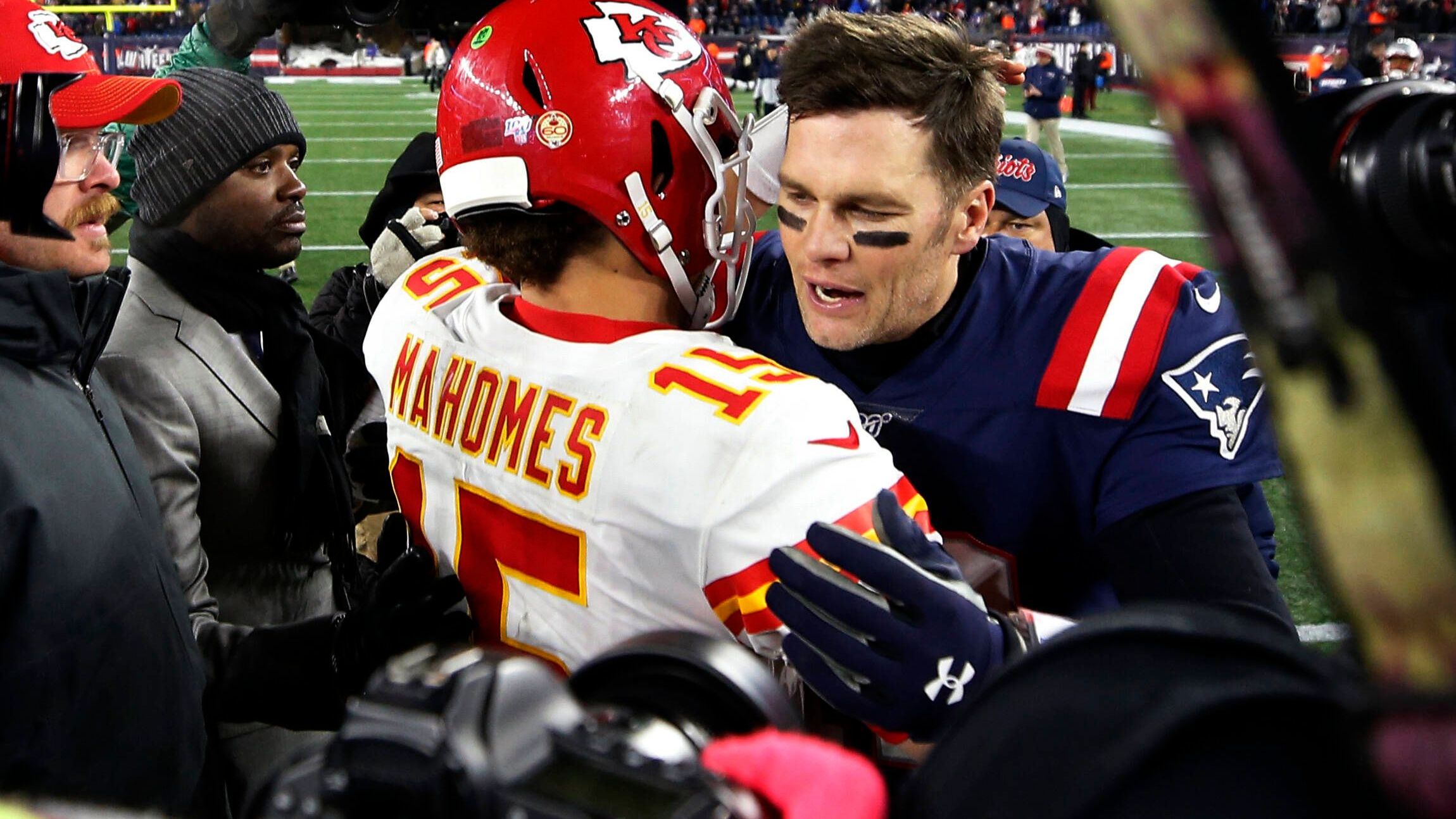 <strong>Patrick Mahomes vs. Tom Brady: Zahlen zum GOAT-Vergleich</strong><br>Denn nimmt man die ersten sechs Saisons von Brady und Mahomes als Starter und legt sie nebeneinander, ergibt sich ein recht eindeutiges Bild. <em><strong>ran</strong></em> zeigt den Stats-Vergleich (Quelle: 33rd Team, Sportingnews)