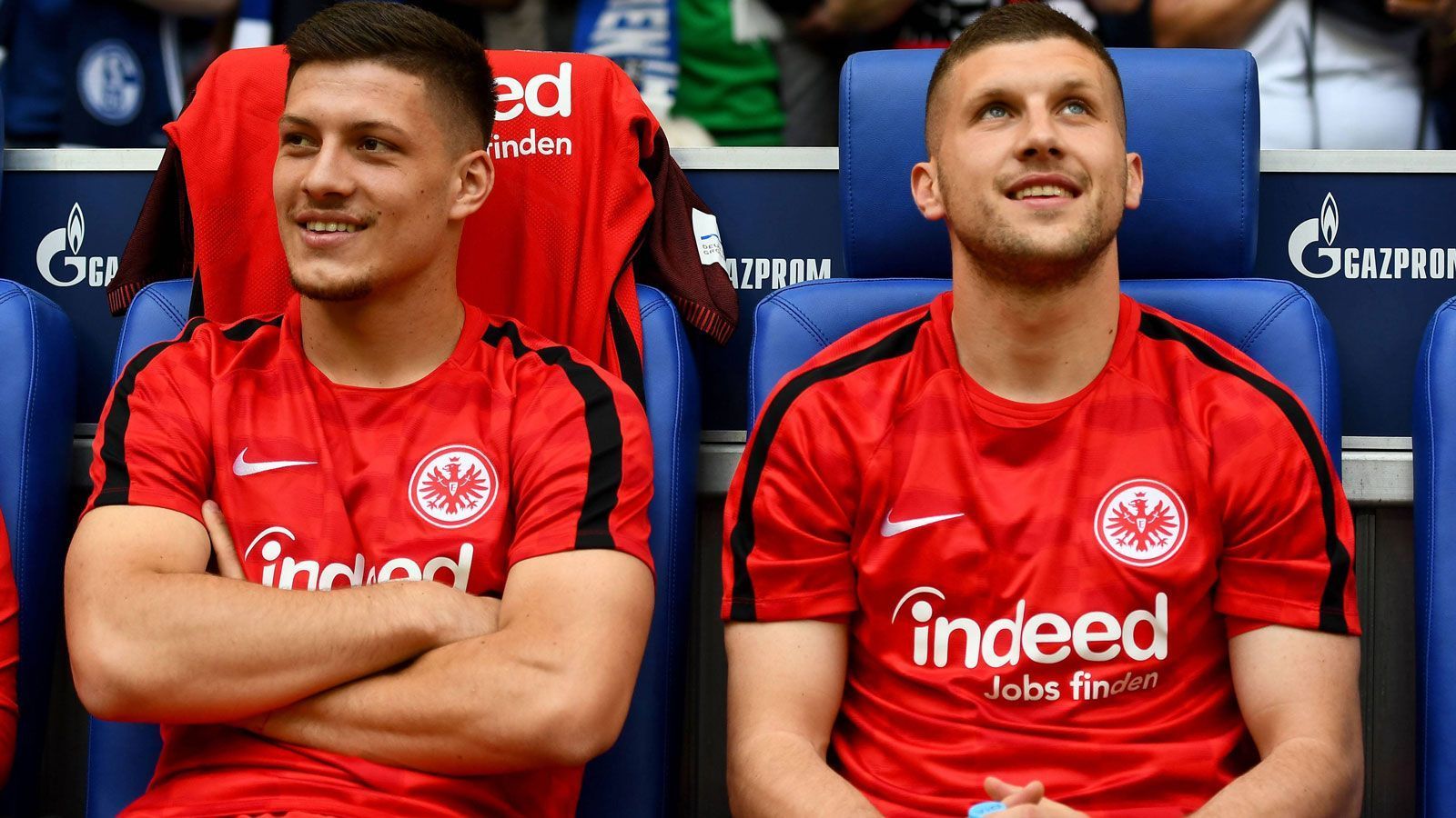 
                <strong>Eintracht Frankfurt: sechs WM-Spieler</strong><br>
                Makoto Hasebe (Japan), Ante Rebic (Kroatien), Carlos Salcedo, Marco Fabian (beide Mexiko), Gelson Fernandes (Schweiz), Luka Jovic (Serbien)
              